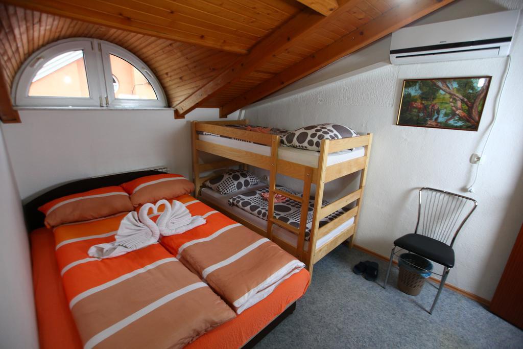 Hostel Cuba Banyaluka Dış mekan fotoğraf