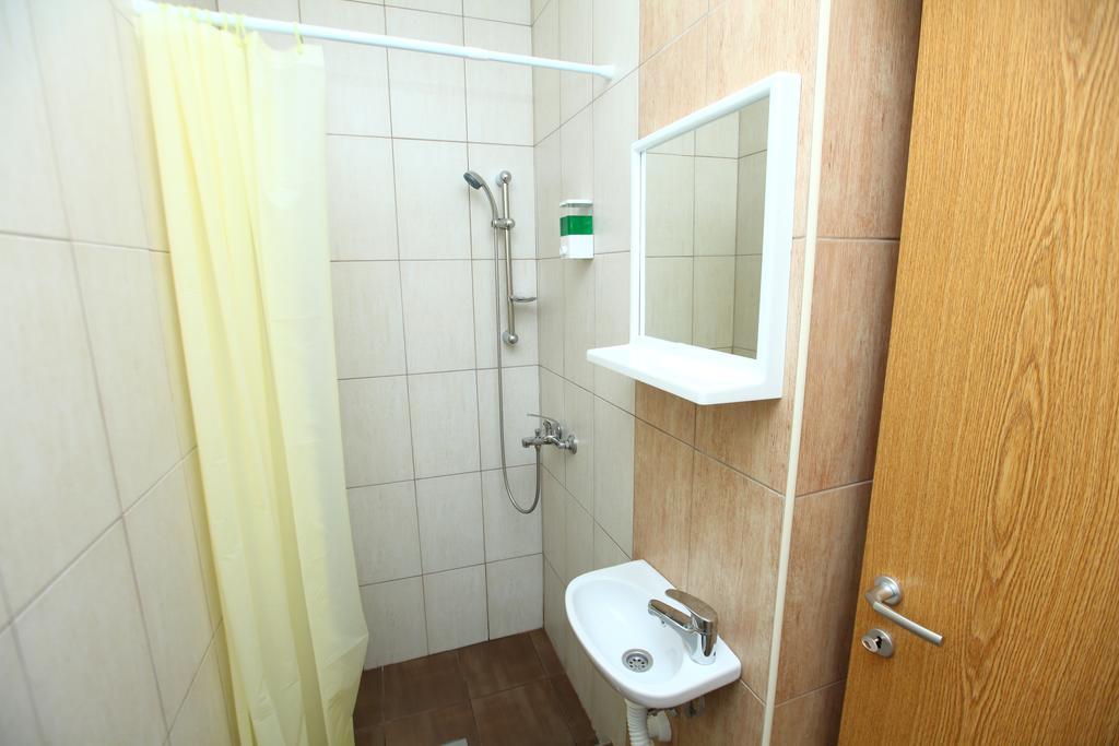 Hostel Cuba Banyaluka Dış mekan fotoğraf
