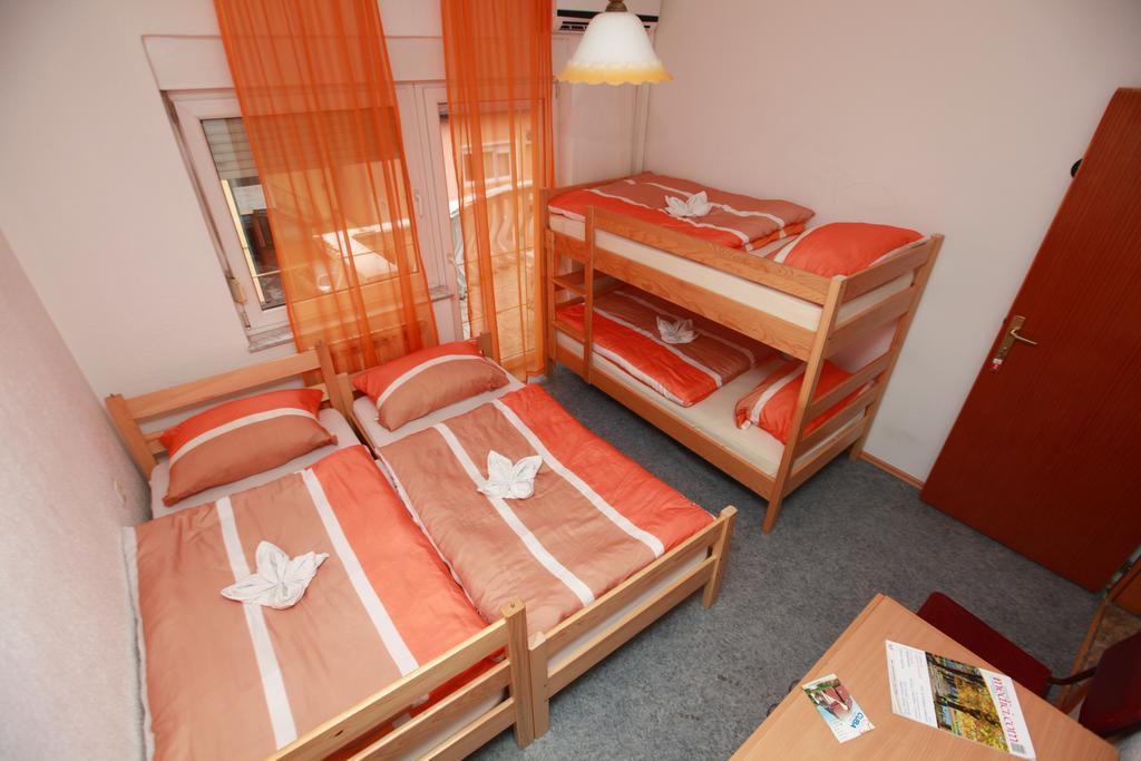 Hostel Cuba Banyaluka Dış mekan fotoğraf